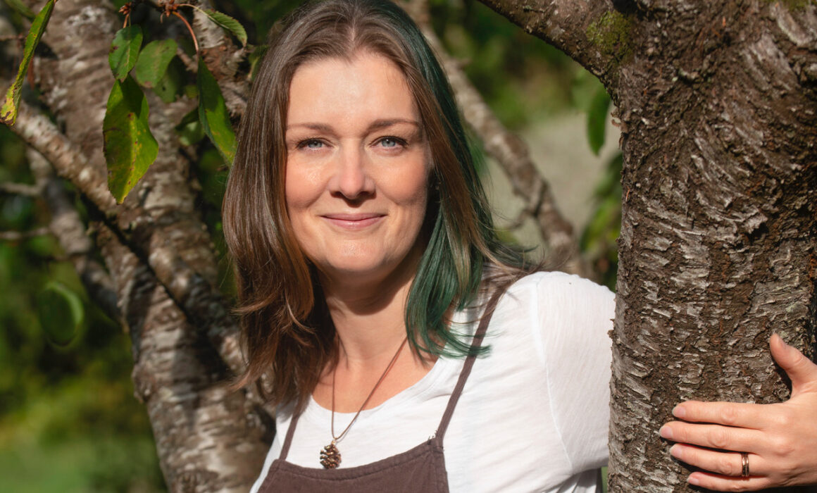 An Art To It podcast interview with Elaine Dye